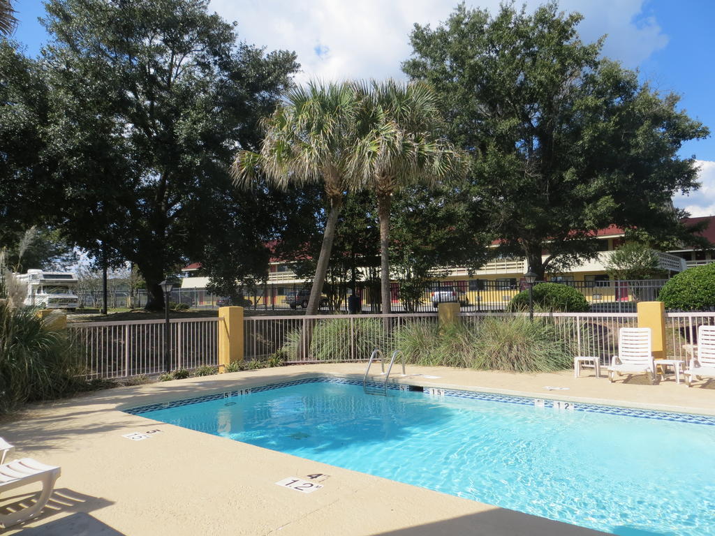 Fairview Inn & Suites Mobile Dış mekan fotoğraf